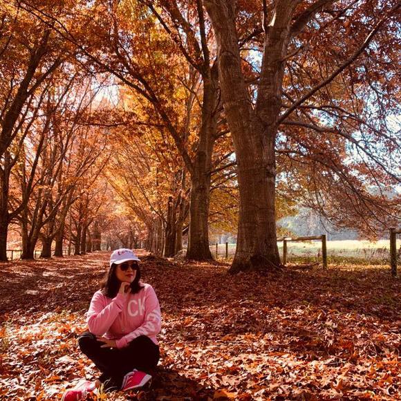 Meet your Posher, Beth - Picture 1 of 1